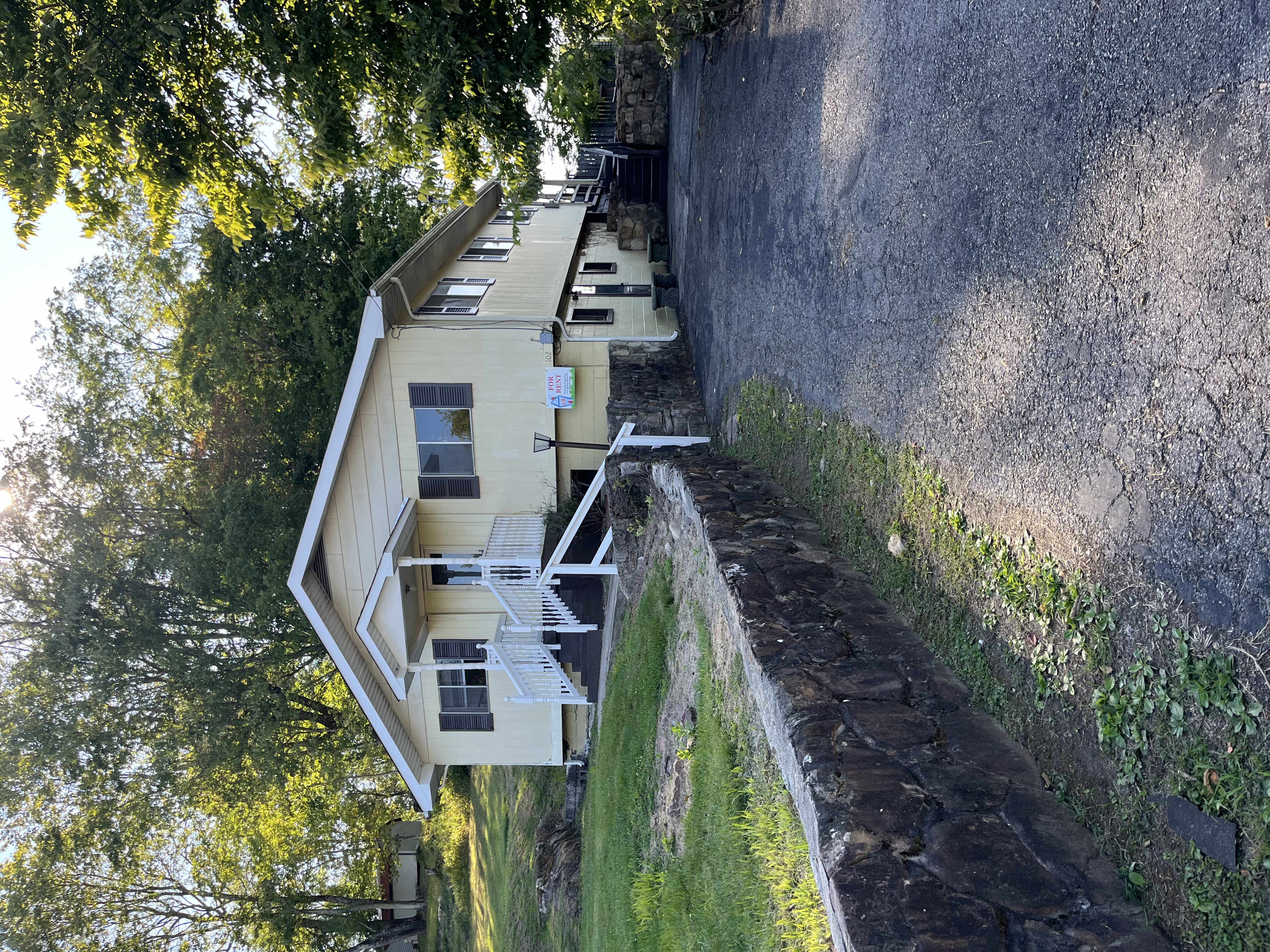 102 Cherry St Wise